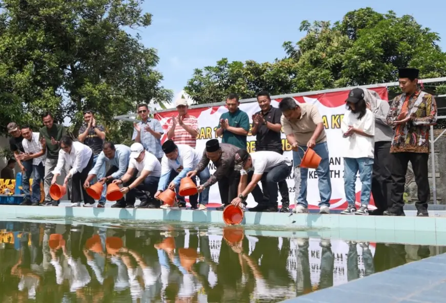 Pemkab dan Polres Jombang Lepas 10 Ribu Benih Ikan Nila, Dukung Ketahanan Pangan Nasional