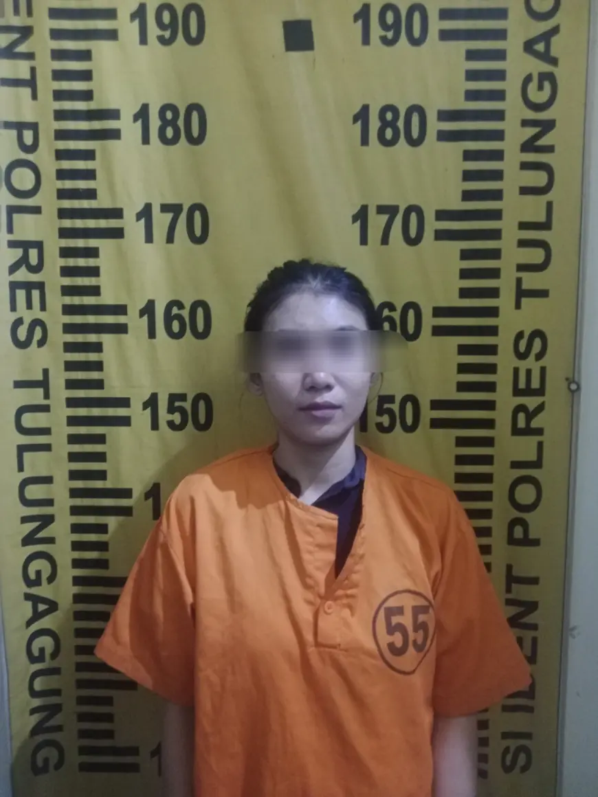 Gelapakan Uang Perusahaan, Perempuan Tulungagung Ditangkap Polisi