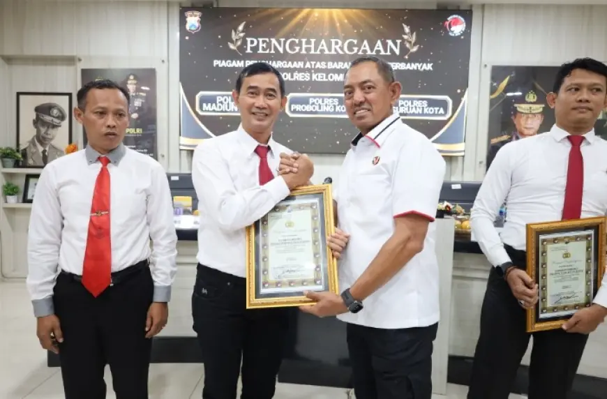 Satreskoba Polresta Probolinggo Terima Penghargaan karena Ungkap Kasus Narkoba Seberat 1 Kg