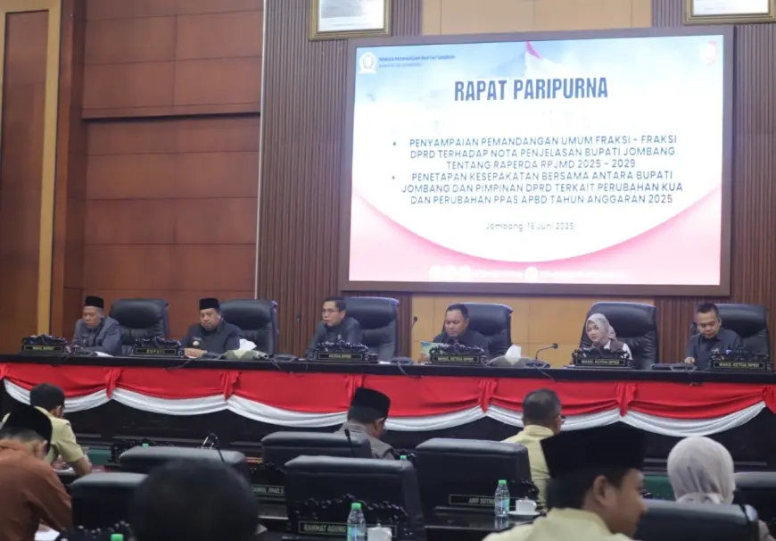 Seluruh Fraksi DPRD Jombang Beri Catatan pada Rancangan RPJMD 2025-2030