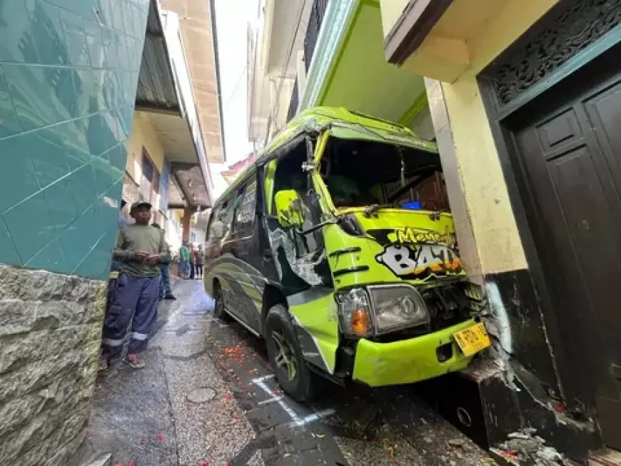 Rem Blong, Minibus Bermuatan Cabai di Malang Lindas Warga hingga Tewas