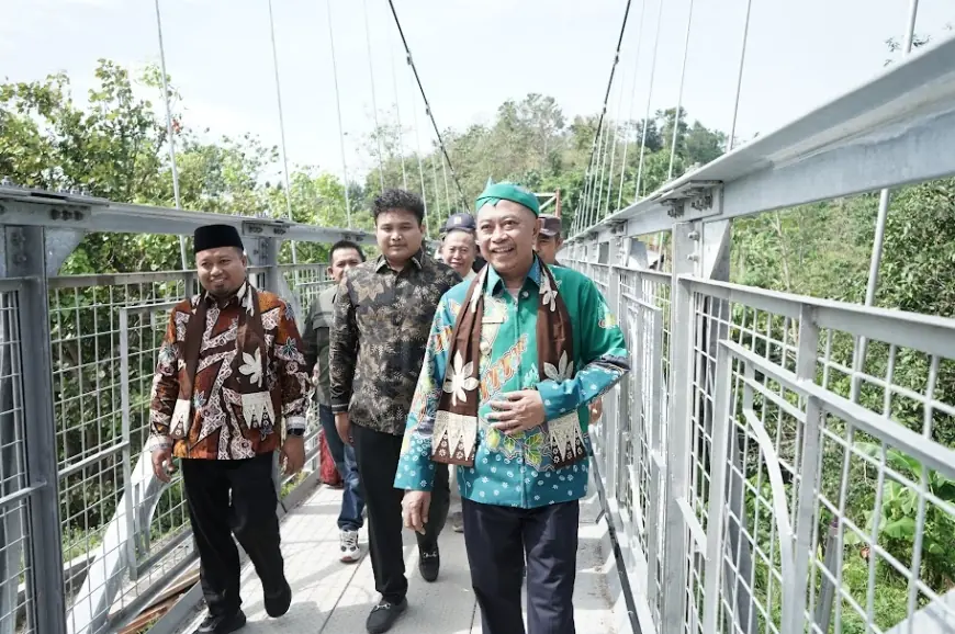 Tingkatkan Konektivitas Antarwilayah, Bupati Bondowoso Resmikan Jembatan Desa Gayam–Lanas