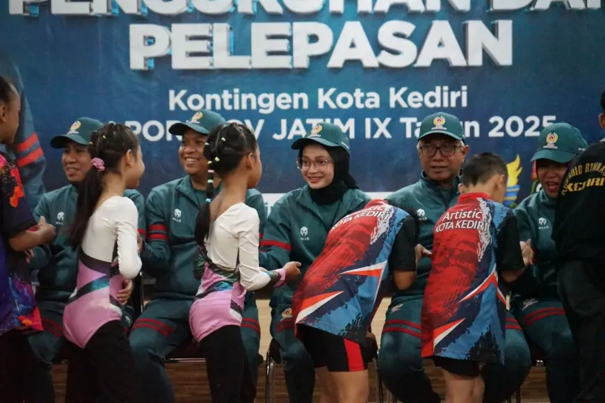 Lepas 289 Atlet Menuju Porprov Jatim 2025, Wali Kota Kediri Targetkan Masuk 3 Besar