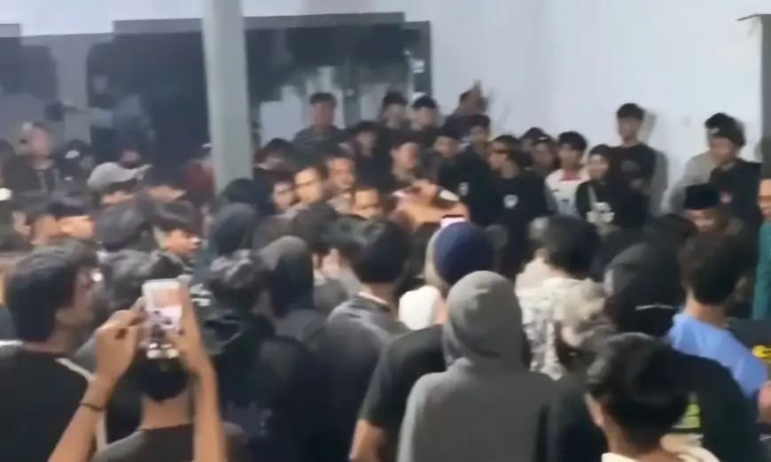 Diduga Bertindak Asusila, 4 Remaja di Tulungagung Digelandang ke Balai Desa Soko