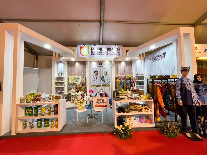 Jember Sabet Juara 1 Desain Stand Terbaik dalam Pameran Batik Festival di Bojonegoro