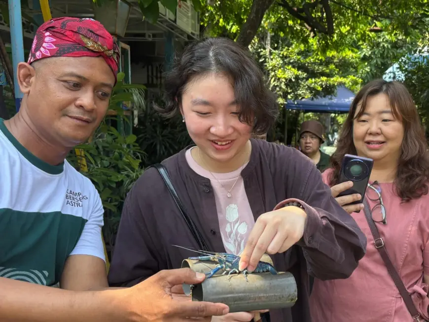Belajar Psikologi dari Tanaman dan Saluran Air: Mahasiswa Thailand Temukan Inspirasi Mental Sehat di KBA Kampoeng Oase Ondomohen
