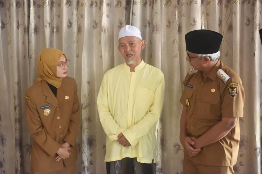 Vinanda dan Gus Qowim Silaturahmi ke Sejumlah Kiai di Kota Kediri, Mohon Dukungan Peringatan 1 Muharram 1447
