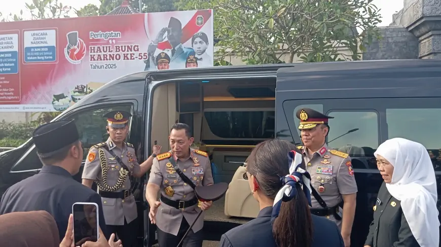 Kapolri Ziarah ke Makam Bung Karno Jelang Hari Bhayangkara