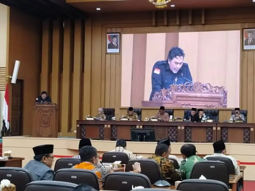 Prihatin Kondisi Guru, Fraksi PDI Perjuangan DPRD Kabupaten Malang Dorong Perda Perlindungan ASN dari Intervensi Politik   