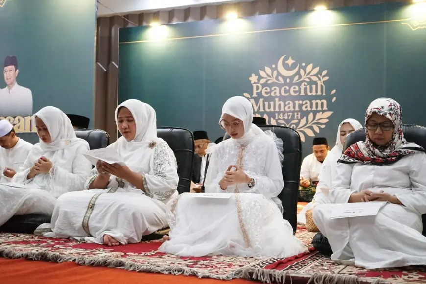Mbak Wali Bersama 27 Ribu Jemaah, Ikuti Istighotsah dan Doa Bersama Sambut Awal Tahun 1.447 Hijriah di Balai Kota Kediri