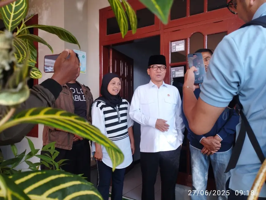 Mendes PDTT Dorong Hilirisasi Jeruk dan Penguatan Wisata Alam Malang