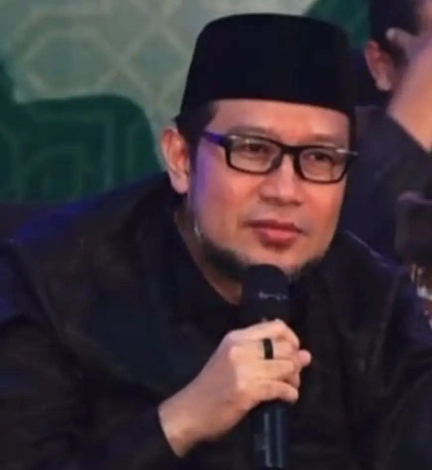 Wasekjen PBNU Gus Maksum Langitan Desak Pembentukan Kementerian Haji