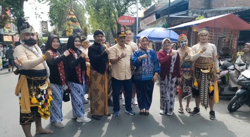 Dihadiri Bupati Nganjuk, Grebek Suro Desa Pelem Kertosono Hipnotis Ribuan Orang