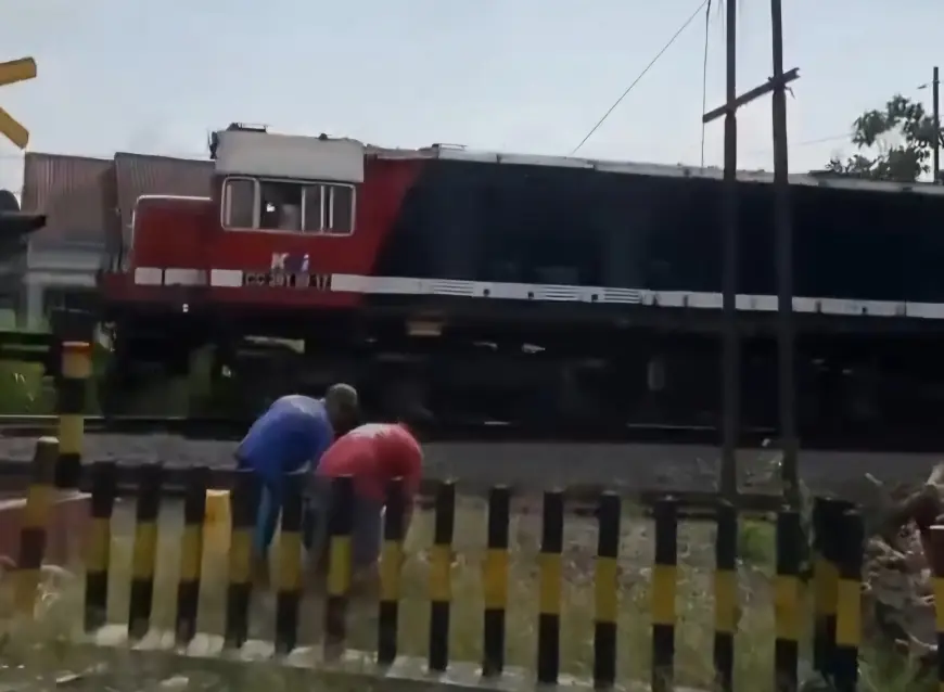 Warga dan Petugas JPL di Tulungagung, Selamatkan Perempuan yang Mencoba Akhiri Hidup di Rel Kereta