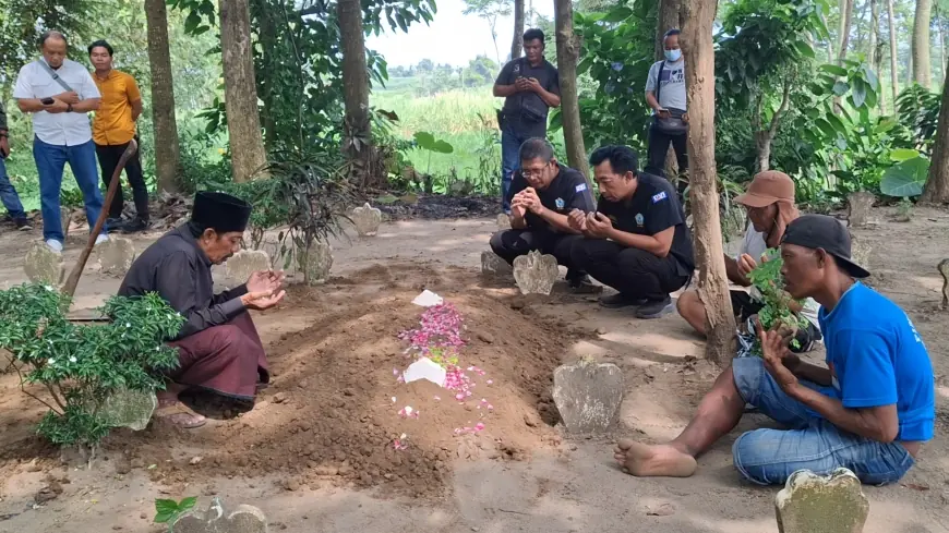 Jenazah Bayi yang Ditemukan di Sungai Brantas Tulungagung Dimakamkan, Polisi Kejar Pelaku