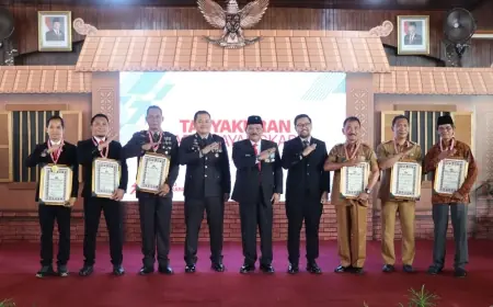 Polres Nganjuk Berangkatkan Enam Orang Umrah Gratis di Hari Bhayangkara ke-79
