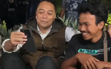 Ketahuan Nongkrong Saat Jam Malam, Anak-anak Surabaya Disuruh Telepon Ibunya oleh Wali Kota saat Razia