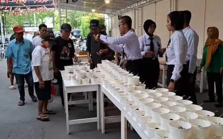 Lapas Kelas IIB Tulungagung Gelar Program Jumat Berkah, Bagikan Ratusan Porsi Makanan Gratis untuk Warga Kurang Mampu