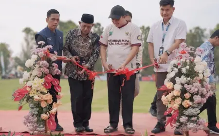 Resmikan Lapangan Soccer Field DS, Bupati Pasuruan Berharap Bisa Tingkatkan Kualitas SDM