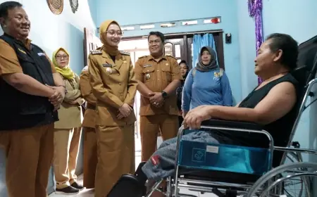 Wali Kota Kediri Serahkan Bantuan Alat Mobilitas dan Biaya Hidup untuk Difabel