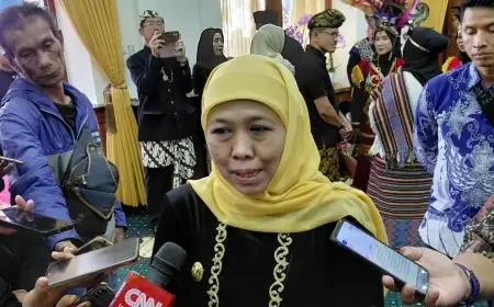 Sempat Mangkir Karena Anaknya Wisuda, Besok Khofifah Akan Kembali Diperiksa KPK Terkait Dana Hibah