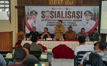 Puluhan Pedagang Kelontong Rejoso Nganjuk Ikuti Sosialisasi Rokok Ilegal