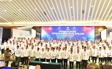 Mendagri Kukuhkan Bupati Lamongan Jadi Koordinator Apkasi Jatim 2025 2025