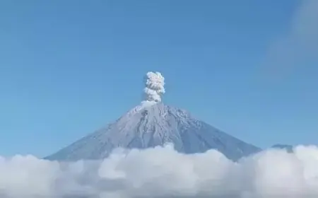Semeru Erupsi Dua Kali, Warga Diminta Waspada