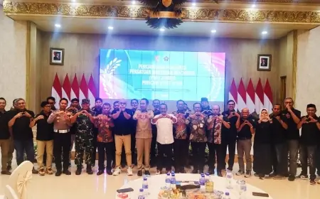 Pengurus PWI Jember Periode 2025-2028 Dikukuhkan, Bupati Fawait: Beri Kritikan yang Membangun