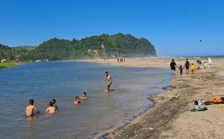 Eksotisme Pantai Dlodo, Destinasi Andalan di Selatan Tulungagung yang Makin Dilirik Wisatawan
