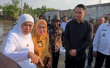 Dorong Produktivitas Petani Tuban, Gubernur Jatim Serahkan 15 Unit Alsintan