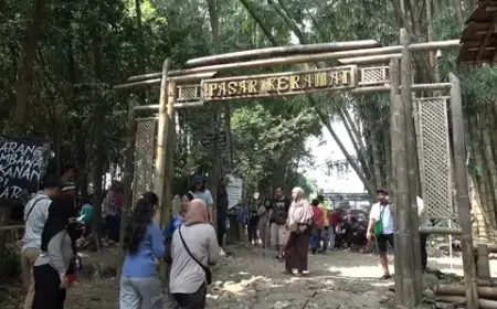 Pasar Keramat, Wisata Kuliner Tradisional di Tengah Hutan Bambu Mojokerto