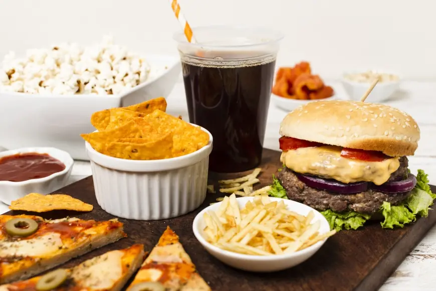 Junk Food Bisa Timbulkan 9 Penyakit Berisiko Ini, Ketahui Tipsnya!