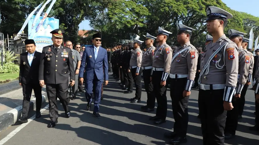 Pimpin Upacara Hari Bhayangkara ke-79, Kapolresta Malang Kota Tegaskan "Polri untuk Masyarakat"