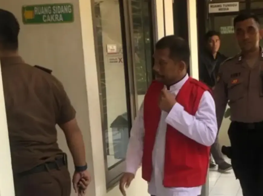 BIN Gadungan Terdakwa Kasus Jual Beli Jabatan di Mojokerto Divonis 7 Bulan Penjara