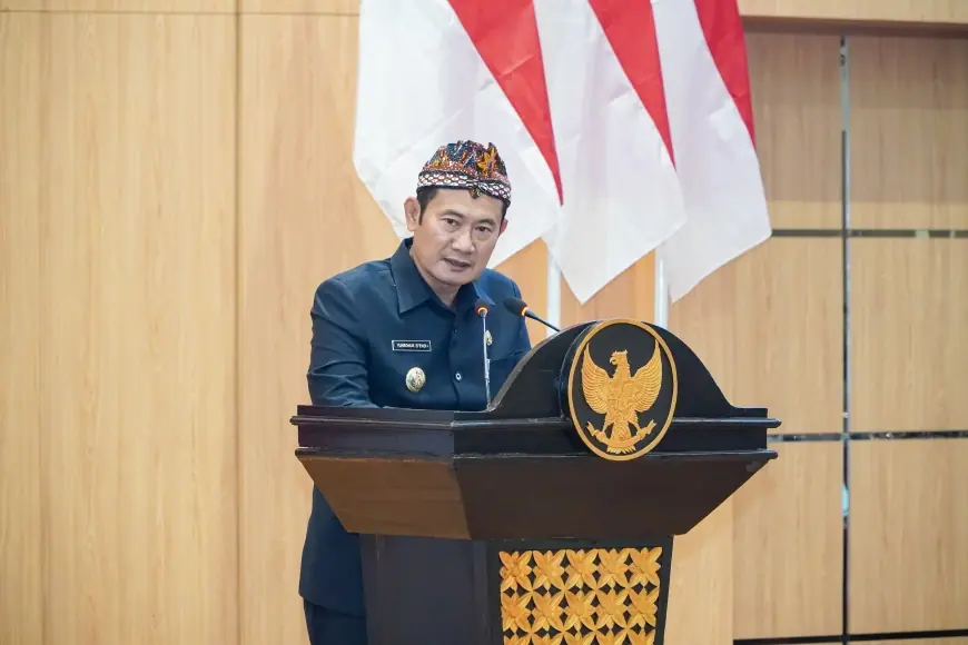 Bupati Lamongan Sampaikan Nota Keuangan Raperda Perubahan APBD 2025, Fokus pada Kebutuhan Dasar Masyarakat