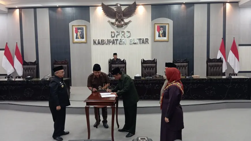 Rapat Paripurna, DPRD dan Bupati Blitar Setujui Ranperda Pertanggungjawaban Pelaksanaan APBD Tahun 2024 Menjadi Perda