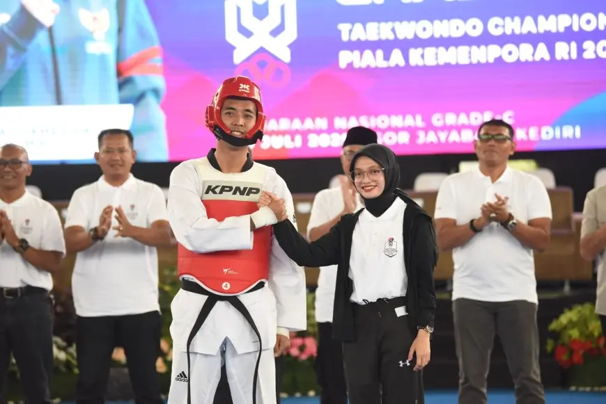Jadi Tuan Rumah Kejuaraan Taekwondo Piala Kemenpora RI, Wali Kota Kediri Berharap Dapat Tingkatkan Prestasi Atlet