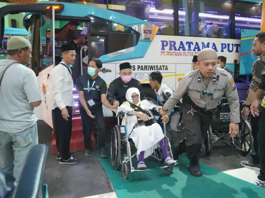 32.230 Jemaah Haji Debarkasi Surabaya telah Tiba, Satu Orang Tertahan di Makkah karena Melahirkan