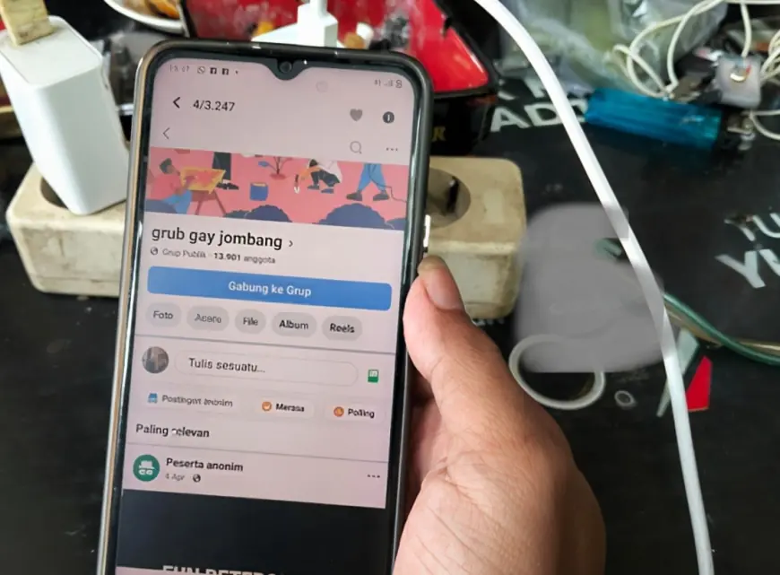 Warga Jombang Diresahkan oleh Komunitas Gay dengan Ribuan Pengikut di Facebook