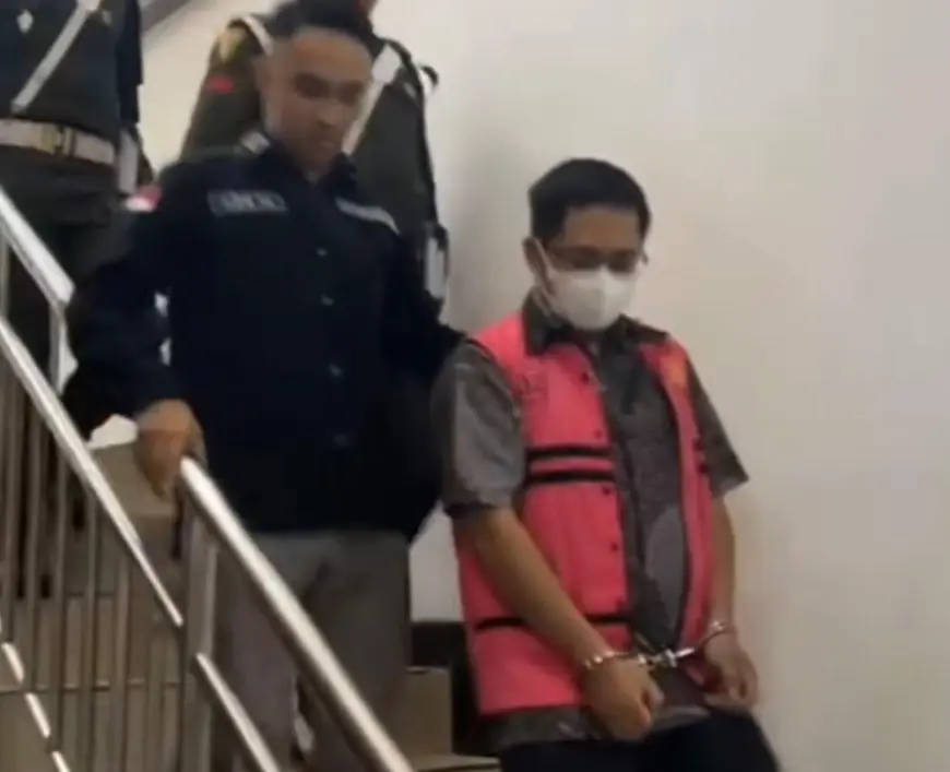 Tersangka Kasus Korupsi Dana BLUD Puskesmas di Mojokerto Resmi Ditahan