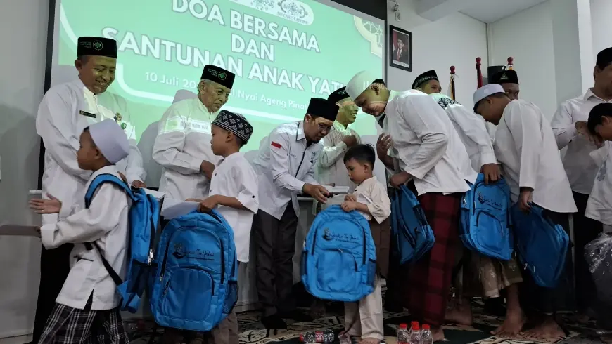 Tradisi Bulan Muharram: RSI Nyai Ageng Pinatih Gresik Gelar Doa Bersama dan Santunan Anak Yatim