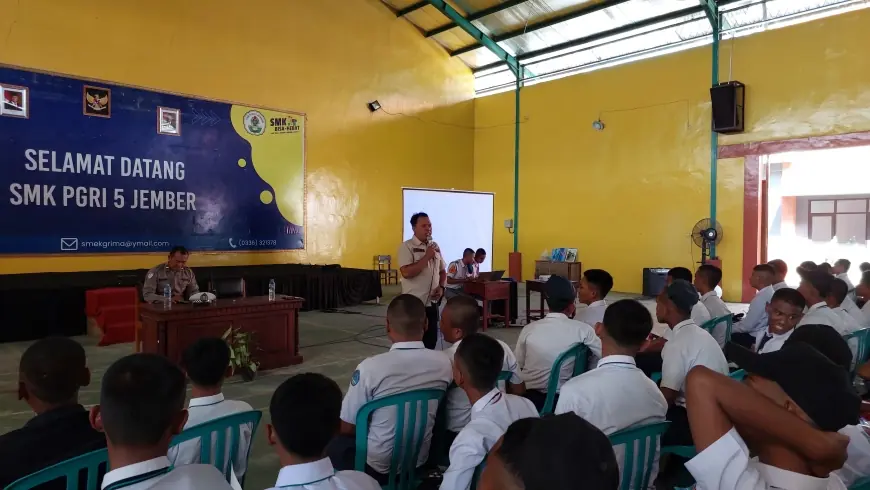 Masa MPLS, 530 Siswa Sekolah SMK PGRI Kencong Diberi Materi Bahaya Judol dan Pinjol