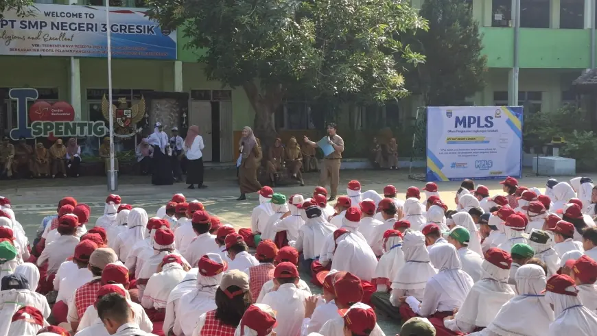Dispendik Gresik Kebut Pengadaan Seragam Gratis Siswa Baru SMP dan SD Negeri