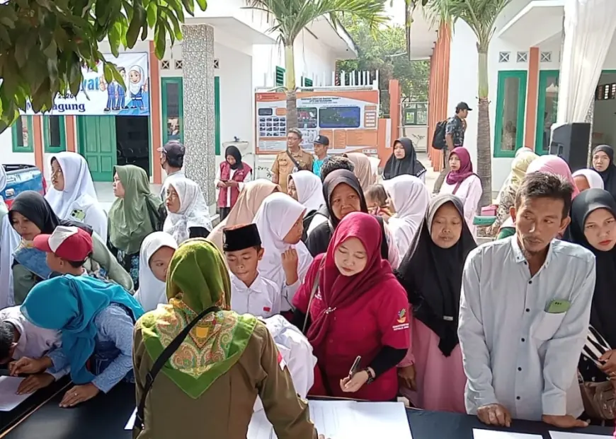 Hari Pertama SR Jombang Bergulir, Orang Tua Wali Murid Berharap Masa Depan Terbaik