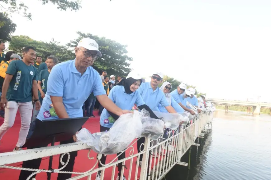 Tutup Muskomwil IV APEKSI Ke-13, Vinanda Ajak para Kepala Daerah Gowes, Tanam Pohon, dan Sebar Benih Ikan