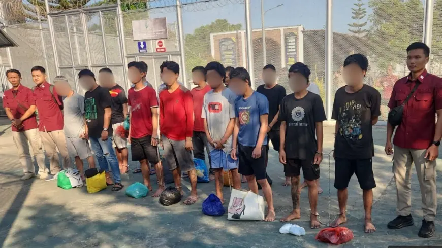 Overload, Puluhan Narapidana Rutan kelas IIB Gresik Dipindahkan