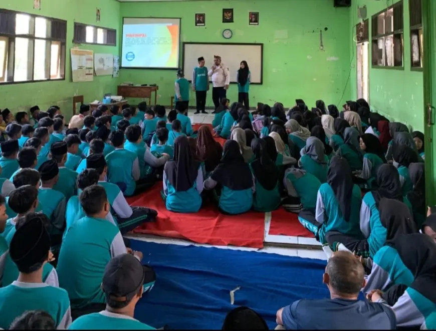 DPD LRPPN-Bhayangkara Indonesia Nganjuk Sosialisasi Bahaya Narkoba di MTsN 9 Juwet