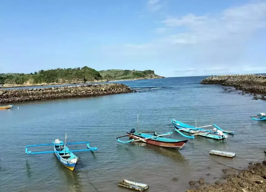 Pantai Tambakrejo Blitar Akan Jadi Kawasan Halal Pertama di Jawa Timur
