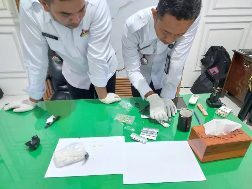 Petugas Lapas Tulungagung Gagalkan Penyelundupan Narkoba, Modus Lempar dari Luar Tembok